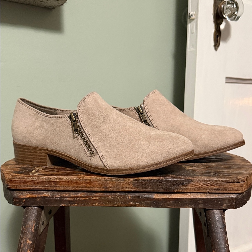 American Eagle Women's Dara Taupe Faux Suede Low Ankle Bootie w/ Side Zippers